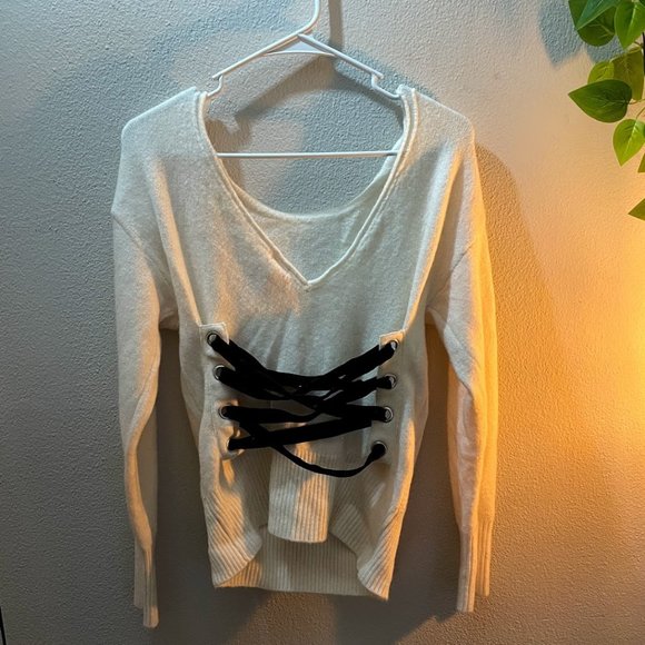 Victoria Secret's cream slouchy Fuzzy Sweater - Picture 10 of 10